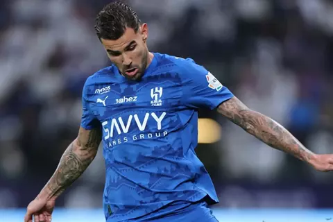 بعد انضمامه لقائمة فرنسا.. محترف الهلال السعودي يحقق إنجازًا غير مسبوق